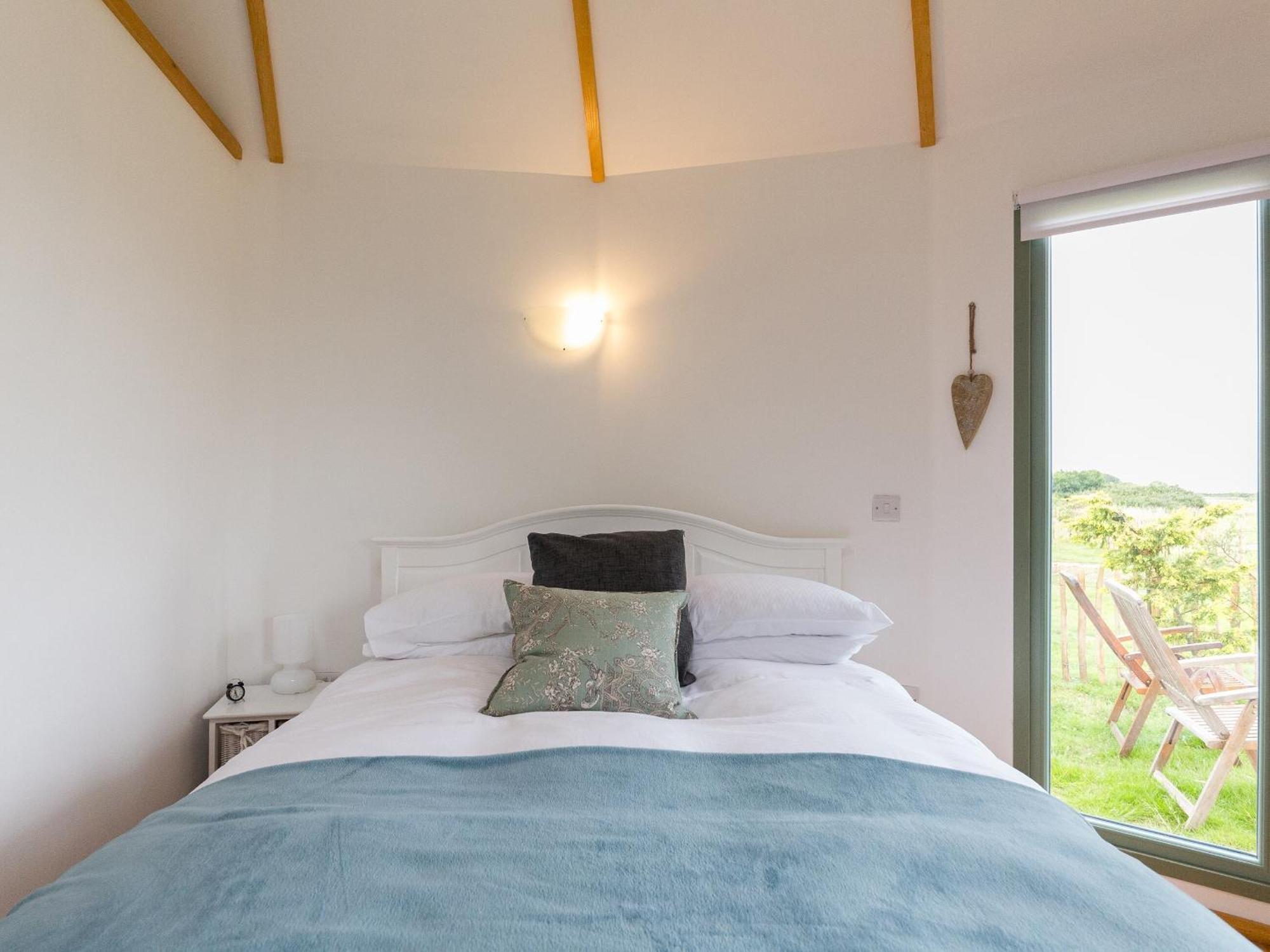 Hotel Bay à Wootton Bridge  Extérieur photo